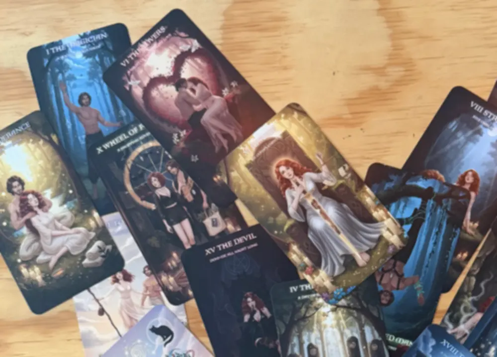 A close-up of the printed cards, each one showing Klau and Vlad as the figures